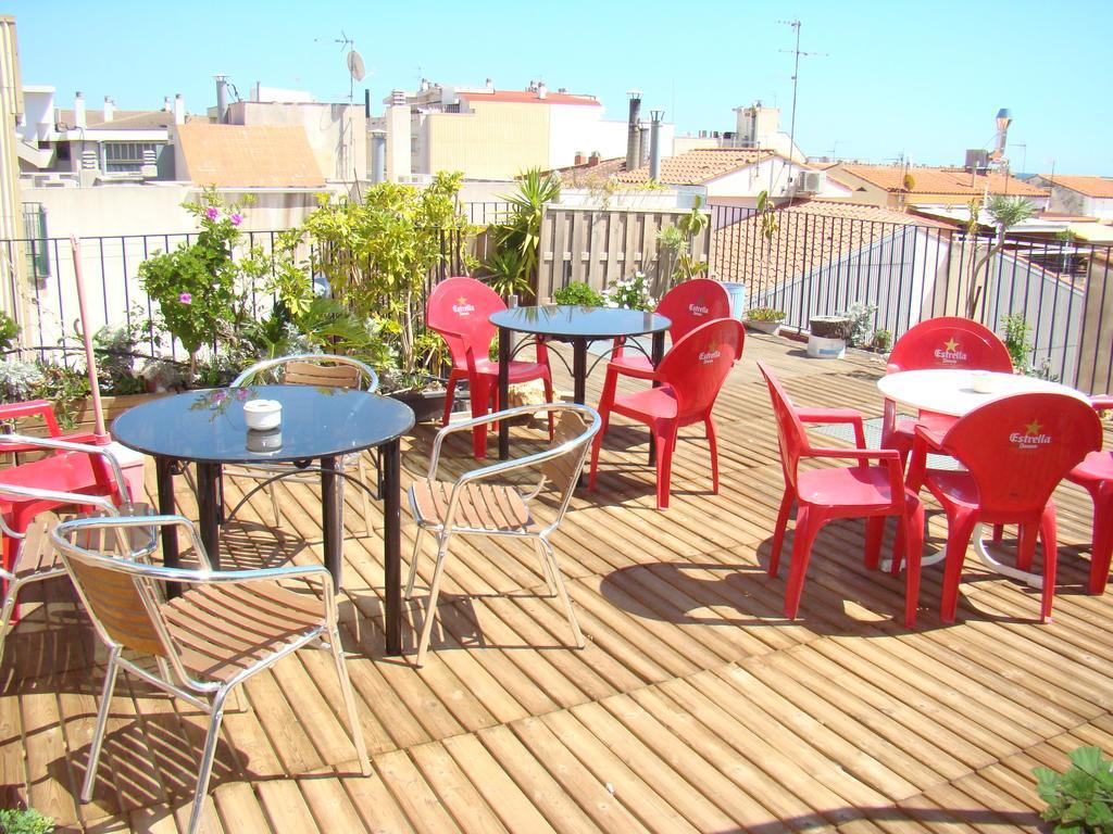Hostal Platja Cambrils Bagian luar foto
