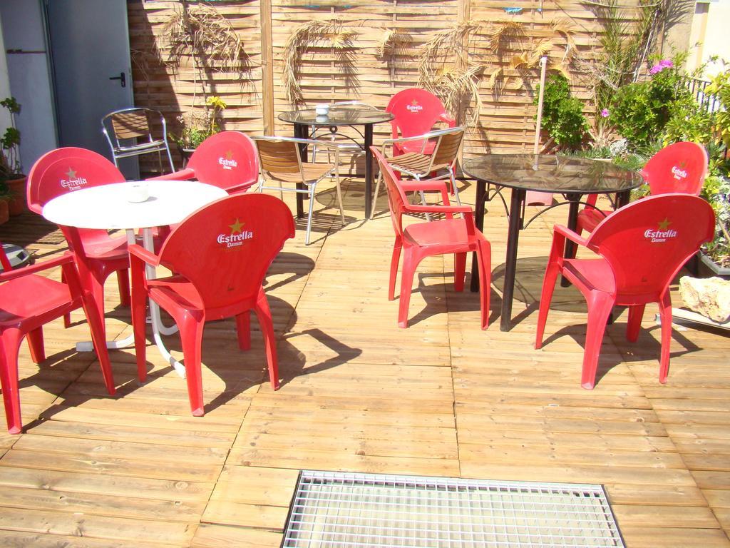 Hostal Platja Cambrils Bagian luar foto
