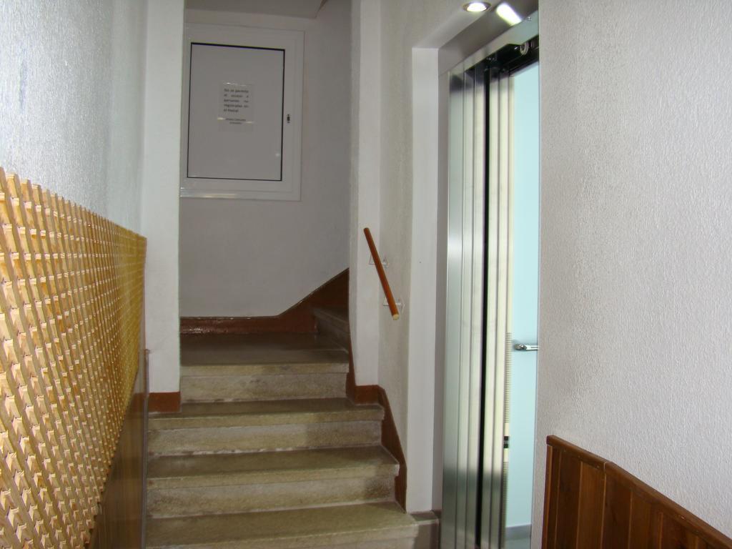 Hostal Platja Cambrils Bagian luar foto